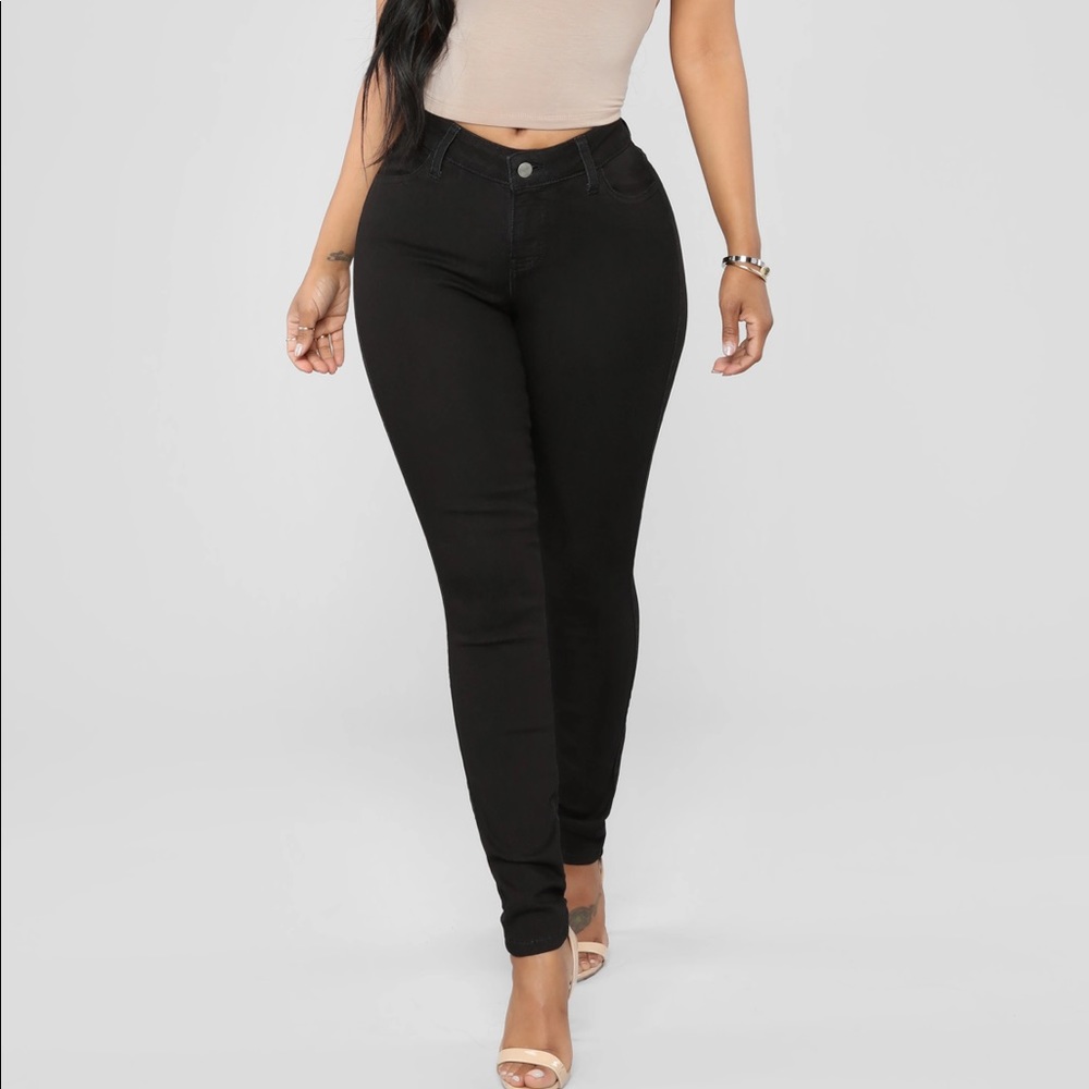 Brand new with tags classic mid rise jeans shorter length